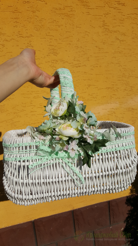 <div style=margin-left:10px><h1>Кошик декорований</h1><p><a href="/catalog/rukodelie/">Рукоділля</a> » <a href="/catalog/rukodelie/rukodelie--obschee/">Рукоділля, загальне</a></p><i class="fa fa-map-marker"></i> Закарпатская область, Хуст<br /><br /><div class="socdata"><script src="//yastatic.net/es5-shims/0.0.2/es5-shims.min.js"></script>
                                            <script src="//yastatic.net/share2/share.js"></script>
                                            <div class="ya-share2" data-services="facebook,gplus,twitter,lj,viber,whatsapp,skype" data-counter=""></div></div>