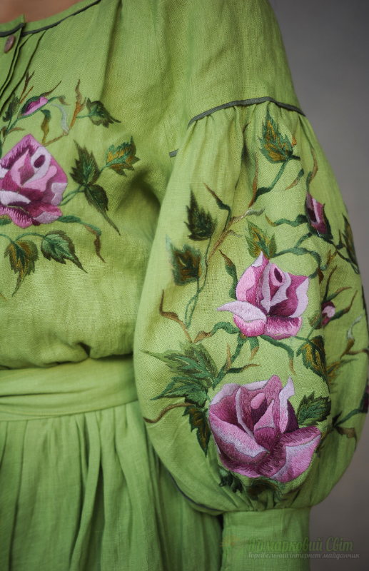 <div style=margin-left:10px><h1>Эксклюзивное льняное платье с ручной вышивкой "Свежесть розы" вышиванка ручной работы</h1><p><a href="/catalog/shite/">Шиття</a> » <a href="/catalog/shite/shite--odejda/">Шиття, одяг</a></p><i class="fa fa-map-marker"></i> Винницкая область, Винница<br /><br /><div class="socdata"><script src="//yastatic.net/es5-shims/0.0.2/es5-shims.min.js"></script>
                                            <script src="//yastatic.net/share2/share.js"></script>
                                            <div class="ya-share2" data-services="facebook,gplus,twitter,lj,viber,whatsapp,skype" data-counter=""></div></div>