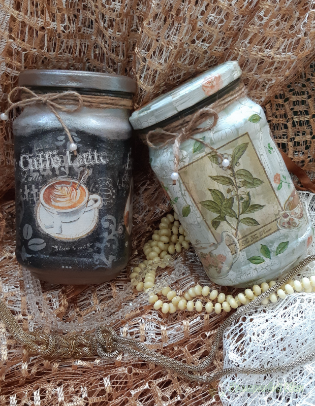 <div style=margin-left:10px><h1>Банка для чая (0,9л)</h1><p><a href="/catalog/dekor/">Декор</a> » <a href="/catalog/dekor/posuda/">Посуд</a></p><i class="fa fa-map-marker"></i> Днепропетровская область, Кривой Рог<br /><br /><div class="socdata"><script src="//yastatic.net/es5-shims/0.0.2/es5-shims.min.js"></script>
                                            <script src="//yastatic.net/share2/share.js"></script>
                                            <div class="ya-share2" data-services="facebook,gplus,twitter,lj,viber,whatsapp,skype" data-counter=""></div></div>