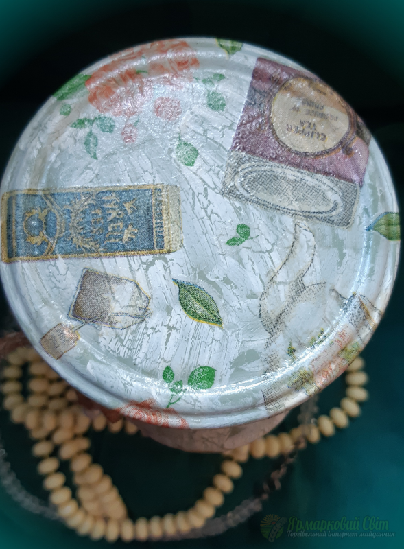 <div style=margin-left:10px><h1>Банка для чая (0,9л)</h1><p><a href="/catalog/dekor/">Декор</a> » <a href="/catalog/dekor/posuda/">Посуд</a></p><i class="fa fa-map-marker"></i> Днепропетровская область, Кривой Рог<br /><br /><div class="socdata"><script src="//yastatic.net/es5-shims/0.0.2/es5-shims.min.js"></script>
                                            <script src="//yastatic.net/share2/share.js"></script>
                                            <div class="ya-share2" data-services="facebook,gplus,twitter,lj,viber,whatsapp,skype" data-counter=""></div></div>