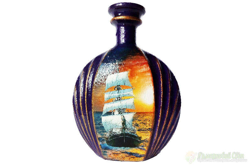 <div style=margin-left:10px><h1>Сувенирная бутылка «Парусник на закате» Подарок морской тематики для мужчины моряка </h1><p><a href="/catalog/podarki--suveniry/">Подарунки, сувеніри</a> » <a href="/catalog/podarki--suveniry/podarki/">Подарунки</a></p><i class="fa fa-map-marker"></i> Донецкая область, Мариуполь<br /><br /><div class="socdata"><script src="//yastatic.net/es5-shims/0.0.2/es5-shims.min.js"></script>
                                            <script src="//yastatic.net/share2/share.js"></script>
                                            <div class="ya-share2" data-services="facebook,gplus,twitter,lj,viber,whatsapp,skype" data-counter=""></div></div>