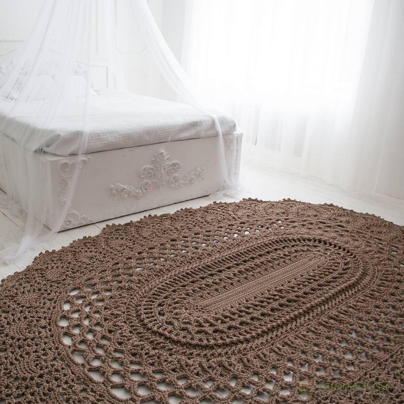 <div style=margin-left:10px><h1>Вязаный ковер ручной работы</h1><p><a href="/catalog/dekor/">Декор</a> » <a href="/catalog/dekor/drugoe/">Iнше</a></p><i class="fa fa-map-marker"></i> Днепропетровская область, Днепропетровск<br /><br /><div class="socdata"><script src="//yastatic.net/es5-shims/0.0.2/es5-shims.min.js"></script>
                                            <script src="//yastatic.net/share2/share.js"></script>
                                            <div class="ya-share2" data-services="facebook,gplus,twitter,lj,viber,whatsapp,skype" data-counter=""></div></div>