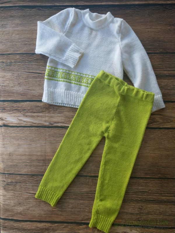 <div style=margin-left:10px><h1>костюм</h1><p><a href="/catalog/rukodelie/">Рукоділля</a> » <a href="/catalog/rukodelie/rukodelie--obschee/">Рукоділля, загальне</a></p><i class="fa fa-map-marker"></i> Днепропетровская область, Никополь<br /><br /><div class="socdata"><script src="//yastatic.net/es5-shims/0.0.2/es5-shims.min.js"></script>
                                            <script src="//yastatic.net/share2/share.js"></script>
                                            <div class="ya-share2" data-services="facebook,gplus,twitter,lj,viber,whatsapp,skype" data-counter=""></div></div>