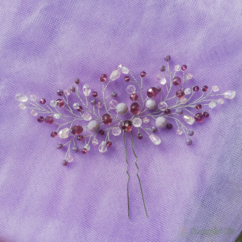 <div style=margin-left:10px><h1>Шпилька в волосы</h1><p><a href="/catalog/aksessuary/">Аксесуари</a> » <a href="/catalog/aksessuary/zakolki--zajimy/">Шпильки, затискачі</a></p><i class="fa fa-map-marker"></i> Черкасская область, Черкассы<br /><br /><div class="socdata"><script src="//yastatic.net/es5-shims/0.0.2/es5-shims.min.js"></script>
                                            <script src="//yastatic.net/share2/share.js"></script>
                                            <div class="ya-share2" data-services="facebook,gplus,twitter,lj,viber,whatsapp,skype" data-counter=""></div></div>