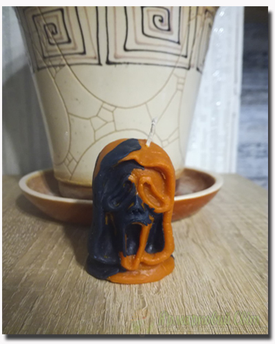 <div style=margin-left:10px><h1>Свеча</h1><p><a href="/catalog/dekor/">Декор</a> » <a href="/catalog/dekor/svechi/">Свічки</a></p><i class="fa fa-map-marker"></i> Херсонская область, Херсон<br /><br /><div class="socdata"><script src="//yastatic.net/es5-shims/0.0.2/es5-shims.min.js"></script>
                                            <script src="//yastatic.net/share2/share.js"></script>
                                            <div class="ya-share2" data-services="facebook,gplus,twitter,lj,viber,whatsapp,skype" data-counter=""></div></div>