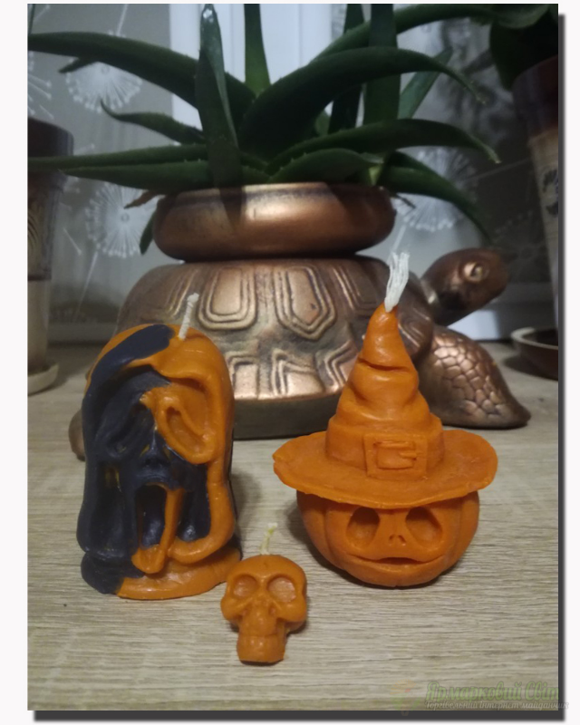 <div style=margin-left:10px><h1>Свеча</h1><p><a href="/catalog/dekor/">Декор</a> » <a href="/catalog/dekor/svechi/">Свічки</a></p><i class="fa fa-map-marker"></i> Херсонская область, Херсон<br /><br /><div class="socdata"><script src="//yastatic.net/es5-shims/0.0.2/es5-shims.min.js"></script>
                                            <script src="//yastatic.net/share2/share.js"></script>
                                            <div class="ya-share2" data-services="facebook,gplus,twitter,lj,viber,whatsapp,skype" data-counter=""></div></div>