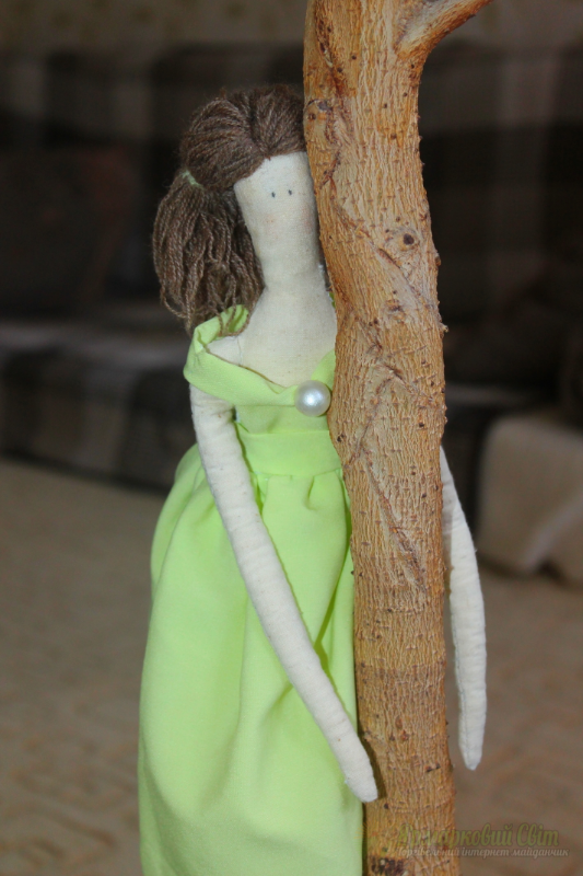 <div style=margin-left:10px><h1>Кукла "Тильда".</h1><p><a href="/catalog/podarki--suveniry/">Подарунки, сувеніри</a> » <a href="/catalog/podarki--suveniry/igrushki/">Iграшки</a></p><i class="fa fa-map-marker"></i> Днепропетровская область, Днепропетровск<br /><br /><div class="socdata"><script src="//yastatic.net/es5-shims/0.0.2/es5-shims.min.js"></script>
                                            <script src="//yastatic.net/share2/share.js"></script>
                                            <div class="ya-share2" data-services="facebook,gplus,twitter,lj,viber,whatsapp,skype" data-counter=""></div></div>