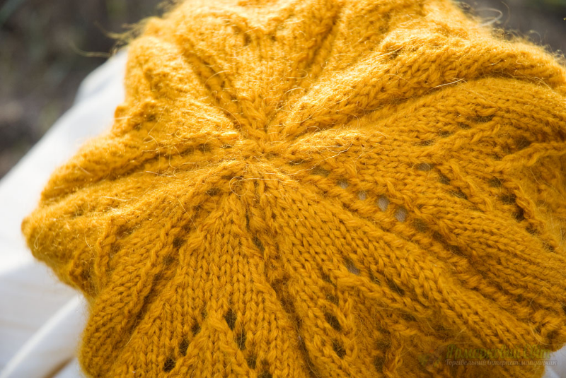 <div style=margin-left:10px><h1>Берет "Медовый"</h1><p><a href="/catalog/rukodelie/">Рукоділля</a> » <a href="/catalog/rukodelie/rukodelie--obschee/">Рукоділля, загальне</a></p><i class="fa fa-map-marker"></i> Сумская область, Лебедин<br /><br /><div class="socdata"><script src="//yastatic.net/es5-shims/0.0.2/es5-shims.min.js"></script>
                                            <script src="//yastatic.net/share2/share.js"></script>
                                            <div class="ya-share2" data-services="facebook,gplus,twitter,lj,viber,whatsapp,skype" data-counter=""></div></div>