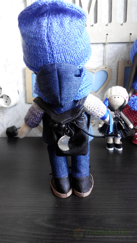 <div style=margin-left:10px><h1>Тильда.Большеножка.Текстильная кукла.Кукла интерьерная.Кукла игровая.</h1><p><a href="/catalog/ukrasheniya/">Прикраси</a> » <a href="/catalog/ukrasheniya/igrushki/">Iграшки</a></p><i class="fa fa-map-marker"></i> Херсонская область, Каховка<br /><br /><div class="socdata"><script src="//yastatic.net/es5-shims/0.0.2/es5-shims.min.js"></script>
                                            <script src="//yastatic.net/share2/share.js"></script>
                                            <div class="ya-share2" data-services="facebook,gplus,twitter,lj,viber,whatsapp,skype" data-counter=""></div></div>