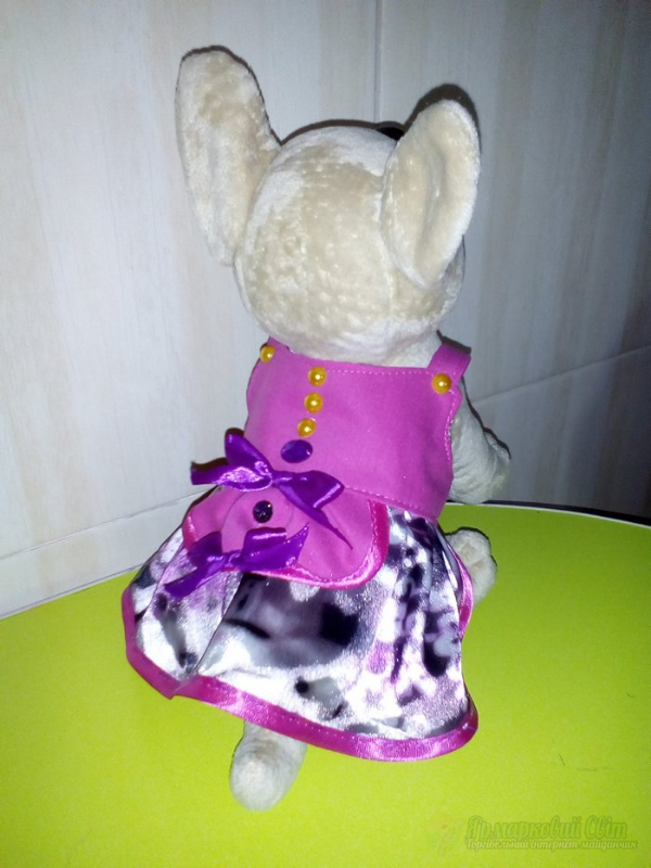 <div style=margin-left:10px><h1>Одежда для собачки Чи Чи Лав. Ручная работа! </h1><p><a href="/catalog/igrushki/">Iграшки</a> » <a href="/catalog/igrushki/kukly/">Кукли</a></p><i class="fa fa-map-marker"></i> Запорожская область, Бердянск<br /><br /><div class="socdata"><script src="//yastatic.net/es5-shims/0.0.2/es5-shims.min.js"></script>
                                            <script src="//yastatic.net/share2/share.js"></script>
                                            <div class="ya-share2" data-services="facebook,gplus,twitter,lj,viber,whatsapp,skype" data-counter=""></div></div>