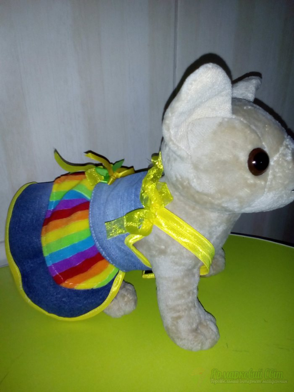 <div style=margin-left:10px><h1>Одежда для собачки Чи Чи Лав. Ручная работа! </h1><p><a href="/catalog/igrushki/">Iграшки</a> » <a href="/catalog/igrushki/kukly/">Кукли</a></p><i class="fa fa-map-marker"></i> Запорожская область, Бердянск<br /><br /><div class="socdata"><script src="//yastatic.net/es5-shims/0.0.2/es5-shims.min.js"></script>
                                            <script src="//yastatic.net/share2/share.js"></script>
                                            <div class="ya-share2" data-services="facebook,gplus,twitter,lj,viber,whatsapp,skype" data-counter=""></div></div>