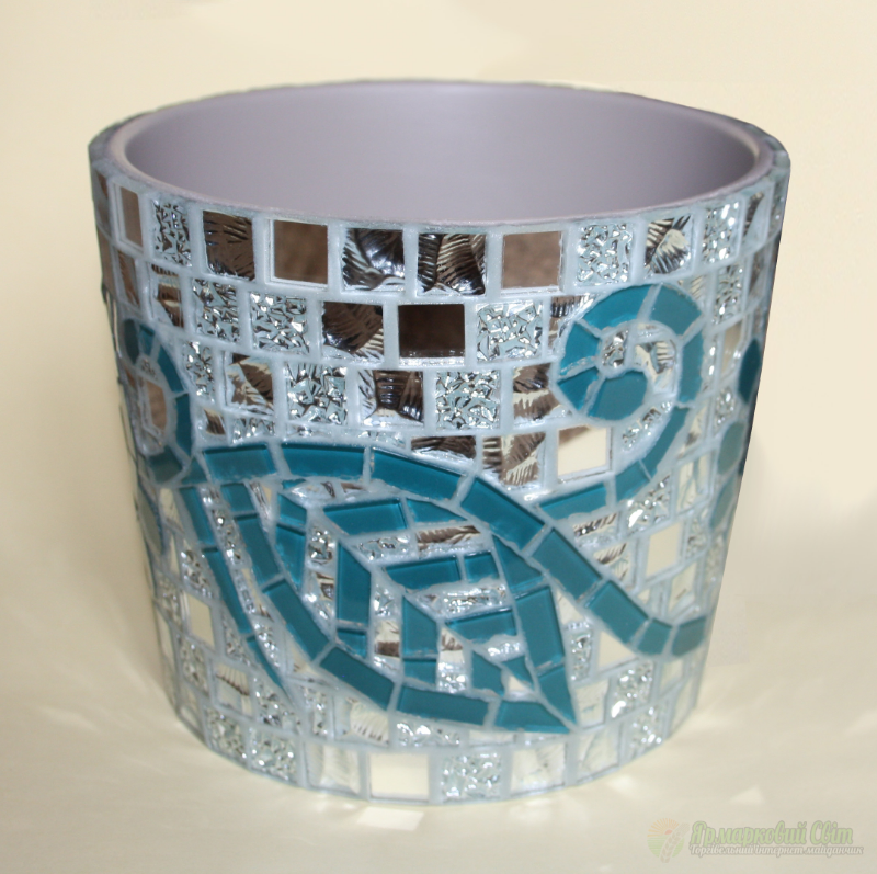 <div style=margin-left:10px><h1>кашпо для цветов</h1><p><a href="/catalog/dekor/">Декор</a> » <a href="/catalog/dekor/drugoe/">Iнше</a></p><i class="fa fa-map-marker"></i> Киевская область, Новые петровцы<br /><br /><div class="socdata"><script src="//yastatic.net/es5-shims/0.0.2/es5-shims.min.js"></script>
                                            <script src="//yastatic.net/share2/share.js"></script>
                                            <div class="ya-share2" data-services="facebook,gplus,twitter,lj,viber,whatsapp,skype" data-counter=""></div></div>