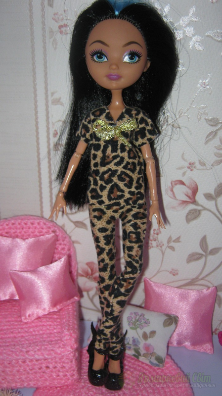 <div style=margin-left:10px><h1>Одежда для кукол 30 см. Ручная работа! </h1><p><a href="/catalog/igrushki/">Iграшки</a> » <a href="/catalog/igrushki/kukly/">Кукли</a></p><i class="fa fa-map-marker"></i> Запорожская область, Бердянск<br /><br /><div class="socdata"><script src="//yastatic.net/es5-shims/0.0.2/es5-shims.min.js"></script>
                                            <script src="//yastatic.net/share2/share.js"></script>
                                            <div class="ya-share2" data-services="facebook,gplus,twitter,lj,viber,whatsapp,skype" data-counter=""></div></div>