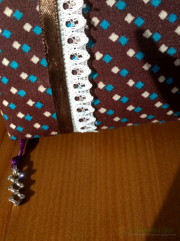 <div style=margin-left:10px><h1>Ежедневник</h1><p><a href="/catalog/kancelyarskie-tovary/">Канцелярські товари</a> » <a href="/catalog/kancelyarskie-tovary/bloknoty/">Блокноти</a></p><i class="fa fa-map-marker"></i> Херсонская область, Скадовск<br /><br /><div class="socdata"><script src="//yastatic.net/es5-shims/0.0.2/es5-shims.min.js"></script>
                                            <script src="//yastatic.net/share2/share.js"></script>
                                            <div class="ya-share2" data-services="facebook,gplus,twitter,lj,viber,whatsapp,skype" data-counter=""></div></div>