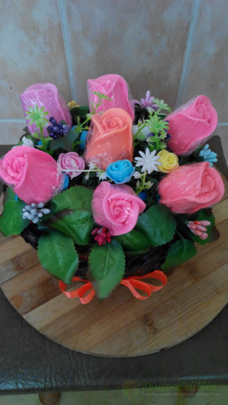 <div style=margin-left:10px><h1>Натуральное мыло </h1><p><a href="/catalog/podarki--suveniry/">Подарунки, сувеніри</a> » <a href="/catalog/podarki--suveniry/mylo/">Мило</a></p><i class="fa fa-map-marker"></i> Полтавская область, Лубны<br /><br /><div class="socdata"><script src="//yastatic.net/es5-shims/0.0.2/es5-shims.min.js"></script>
                                            <script src="//yastatic.net/share2/share.js"></script>
                                            <div class="ya-share2" data-services="facebook,gplus,twitter,lj,viber,whatsapp,skype" data-counter=""></div></div>