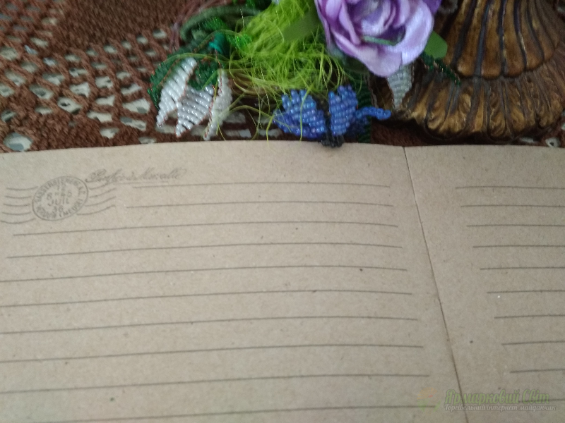 <div style=margin-left:10px><h1>Блокнот "Винтаж"</h1><p><a href="/catalog/kancelyarskie-tovary/">Канцелярські товари</a> » <a href="/catalog/kancelyarskie-tovary/bloknoty/">Блокноти</a></p><i class="fa fa-map-marker"></i> Херсонская область, Скадовск<br /><br /><div class="socdata"><script src="//yastatic.net/es5-shims/0.0.2/es5-shims.min.js"></script>
                                            <script src="//yastatic.net/share2/share.js"></script>
                                            <div class="ya-share2" data-services="facebook,gplus,twitter,lj,viber,whatsapp,skype" data-counter=""></div></div>