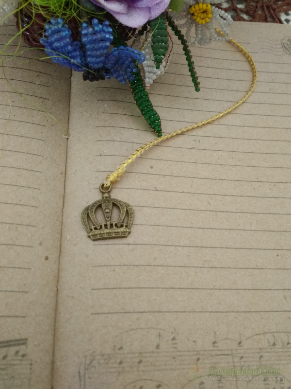 <div style=margin-left:10px><h1>Блокнот "Винтаж"</h1><p><a href="/catalog/kancelyarskie-tovary/">Канцелярські товари</a> » <a href="/catalog/kancelyarskie-tovary/bloknoty/">Блокноти</a></p><i class="fa fa-map-marker"></i> Херсонская область, Скадовск<br /><br /><div class="socdata"><script src="//yastatic.net/es5-shims/0.0.2/es5-shims.min.js"></script>
                                            <script src="//yastatic.net/share2/share.js"></script>
                                            <div class="ya-share2" data-services="facebook,gplus,twitter,lj,viber,whatsapp,skype" data-counter=""></div></div>