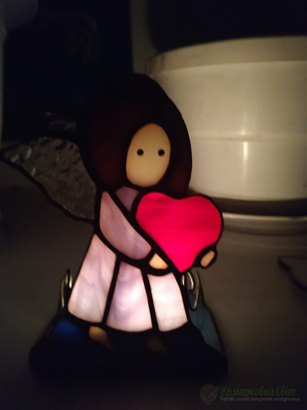 <div style=margin-left:10px><h1>Подсвечник витражный Ангел</h1><p><a href="/catalog/podarki--suveniry/">Подарунки, сувеніри</a> » <a href="/catalog/podarki--suveniry/suveniry/">Сувеніри</a></p><i class="fa fa-map-marker"></i> Закарпатская область, Мукачево<br /><br /><div class="socdata"><script src="//yastatic.net/es5-shims/0.0.2/es5-shims.min.js"></script>
                                            <script src="//yastatic.net/share2/share.js"></script>
                                            <div class="ya-share2" data-services="facebook,gplus,twitter,lj,viber,whatsapp,skype" data-counter=""></div></div>