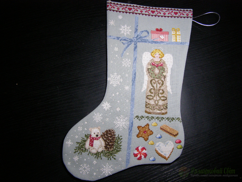 <div style=margin-left:10px><h1>Вышитые новогодние сапожки.</h1><p><a href="/catalog/podarki--suveniry/">Подарунки, сувеніри</a> » <a href="/catalog/podarki--suveniry/podarki/">Подарунки</a></p><i class="fa fa-map-marker"></i> Киевская область, Киев<br /><br /><div class="socdata"><script src="//yastatic.net/es5-shims/0.0.2/es5-shims.min.js"></script>
                                            <script src="//yastatic.net/share2/share.js"></script>
                                            <div class="ya-share2" data-services="facebook,gplus,twitter,lj,viber,whatsapp,skype" data-counter=""></div></div>