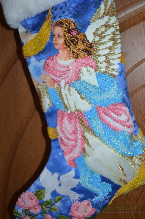 <div style=margin-left:10px><h1>Різдвяний чобіток, The Christmas Boot, Рождественский сапожок.</h1><p><a href="/catalog/podarki--suveniry/">Подарунки, сувеніри</a> » <a href="/catalog/podarki--suveniry/podarki/">Подарунки</a></p><i class="fa fa-map-marker"></i> Волынская область, Луцк<br /><br /><div class="socdata"><script src="//yastatic.net/es5-shims/0.0.2/es5-shims.min.js"></script>
                                            <script src="//yastatic.net/share2/share.js"></script>
                                            <div class="ya-share2" data-services="facebook,gplus,twitter,lj,viber,whatsapp,skype" data-counter=""></div></div>