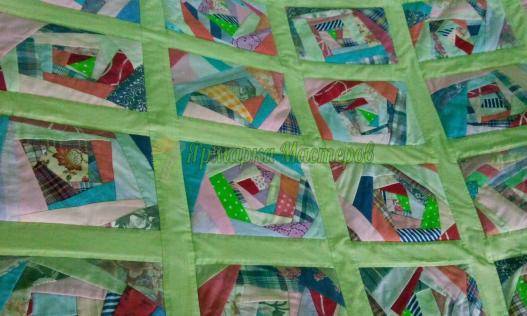 <div style=margin-left:10px><h1>Лоскутное одеяло в стиле "пэчворк"</h1><p><a href="/catalog/shite/">Шиття</a> » <a href="/catalog/shite/tekstilnye-aksessuary/">Текстильні аксесуари</a></p><i class="fa fa-map-marker"></i> Харьковская область, Харьков<br /><br /><div class="socdata"><script src="//yastatic.net/es5-shims/0.0.2/es5-shims.min.js"></script>
                                            <script src="//yastatic.net/share2/share.js"></script>
                                            <div class="ya-share2" data-services="facebook,gplus,twitter,lj,viber,whatsapp,skype" data-counter=""></div></div>