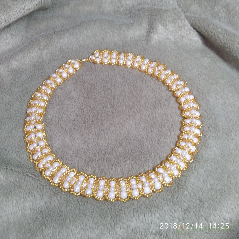 <div style=margin-left:10px><h1>Кольє "Саманта"</h1><p><a href="/catalog/bijuteriya/">Біжутерія</a> » <a href="/catalog/bijuteriya/kole--ojerele/">Кольє, намисто</a></p><i class="fa fa-map-marker"></i> Киевская область, Гнидын<br /><br /><div class="socdata"><script src="//yastatic.net/es5-shims/0.0.2/es5-shims.min.js"></script>
                                            <script src="//yastatic.net/share2/share.js"></script>
                                            <div class="ya-share2" data-services="facebook,gplus,twitter,lj,viber,whatsapp,skype" data-counter=""></div></div>