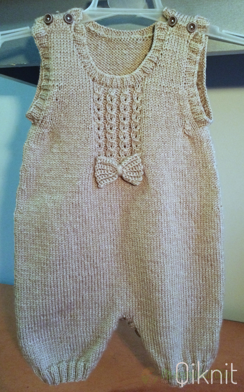 <div style=margin-left:10px><h1>Комплект детской одежды 6-9 мес</h1><p><a href="/catalog/rukodelie/">Рукоділля</a> » <a href="/catalog/rukodelie/rukodelie--obschee/">Рукоділля, загальне</a></p><i class="fa fa-map-marker"></i> Киевская область, Киев<br /><br /><div class="socdata"><script src="//yastatic.net/es5-shims/0.0.2/es5-shims.min.js"></script>
                                            <script src="//yastatic.net/share2/share.js"></script>
                                            <div class="ya-share2" data-services="facebook,gplus,twitter,lj,viber,whatsapp,skype" data-counter=""></div></div>