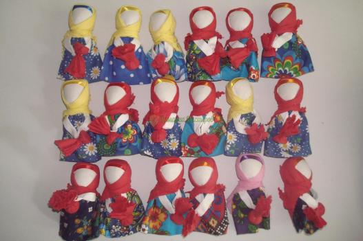 <div style=margin-left:10px><h1>"Подорожница" (или В дорогу).Оберег-подарок.Кукла-мотанка..</h1><p><a href="/catalog/podarki--suveniry/">Подарунки, сувеніри</a> » <a href="/catalog/podarki--suveniry/podarki/">Подарунки</a></p><i class="fa fa-map-marker"></i> Днепропетровская область, Днепропетровск<br /><br /><div class="socdata"><script src="//yastatic.net/es5-shims/0.0.2/es5-shims.min.js"></script>
                                            <script src="//yastatic.net/share2/share.js"></script>
                                            <div class="ya-share2" data-services="facebook,gplus,twitter,lj,viber,whatsapp,skype" data-counter=""></div></div>