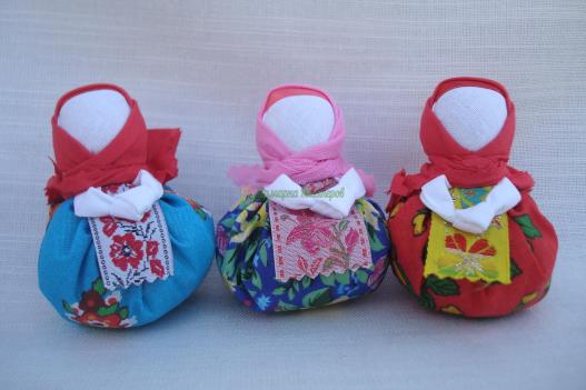 <div style=margin-left:10px><h1>Оберег для дома "Хозяйка-благополучница".Подарок в дом. Кукла-мотанка 30 грн.</h1><p><a href="/catalog/podarki--suveniry/">Подарунки, сувеніри</a> » <a href="/catalog/podarki--suveniry/podarki/">Подарунки</a></p><i class="fa fa-map-marker"></i> Днепропетровская область, Днепропетровск<br /><br /><div class="socdata"><script src="//yastatic.net/es5-shims/0.0.2/es5-shims.min.js"></script>
                                            <script src="//yastatic.net/share2/share.js"></script>
                                            <div class="ya-share2" data-services="facebook,gplus,twitter,lj,viber,whatsapp,skype" data-counter=""></div></div>