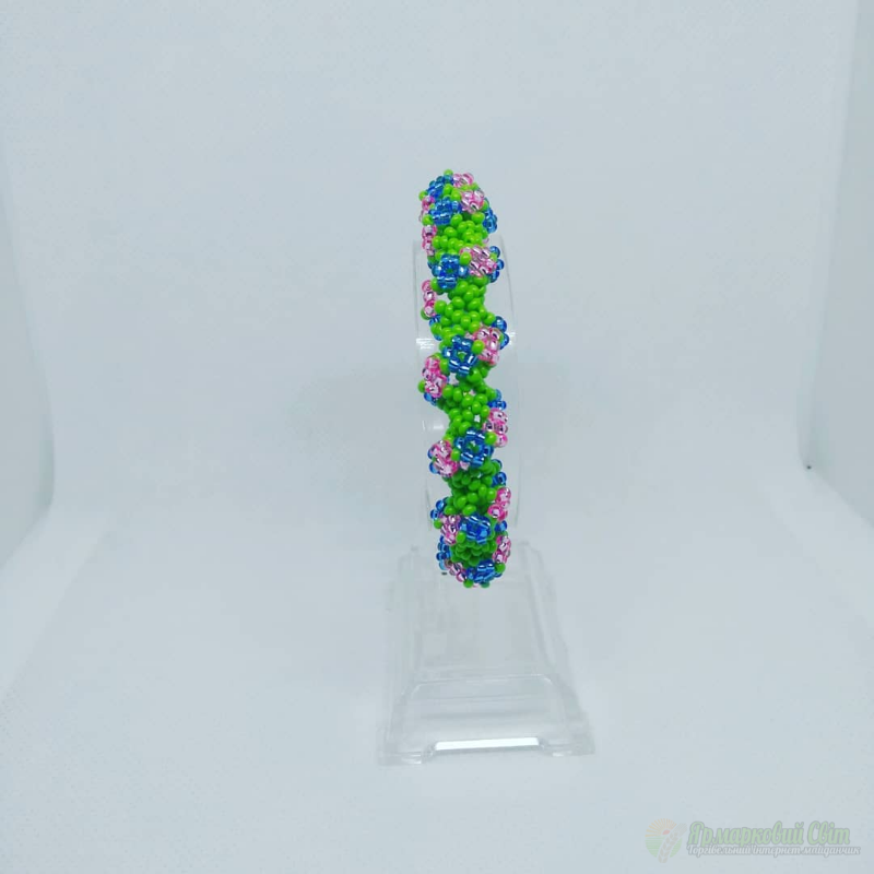 <div style=margin-left:10px><h1>Браслет "Полянка"</h1><p><a href="/catalog/bijuteriya/">Біжутерія</a> » <a href="/catalog/bijuteriya/braslety/">Браслети</a></p><i class="fa fa-map-marker"></i> Киевская область, Гнидын<br /><br /><div class="socdata"><script src="//yastatic.net/es5-shims/0.0.2/es5-shims.min.js"></script>
                                            <script src="//yastatic.net/share2/share.js"></script>
                                            <div class="ya-share2" data-services="facebook,gplus,twitter,lj,viber,whatsapp,skype" data-counter=""></div></div>