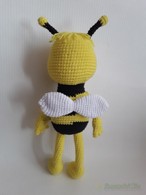 <div style=margin-left:10px><h1>Вязаная  пчела </h1><p><a href="/catalog/podarki--suveniry/">Подарунки, сувеніри</a> » <a href="/catalog/podarki--suveniry/igrushki/">Iграшки</a></p><i class="fa fa-map-marker"></i> Днепропетровская область, Павлоград<br /><br /><div class="socdata"><script src="//yastatic.net/es5-shims/0.0.2/es5-shims.min.js"></script>
                                            <script src="//yastatic.net/share2/share.js"></script>
                                            <div class="ya-share2" data-services="facebook,gplus,twitter,lj,viber,whatsapp,skype" data-counter=""></div></div>