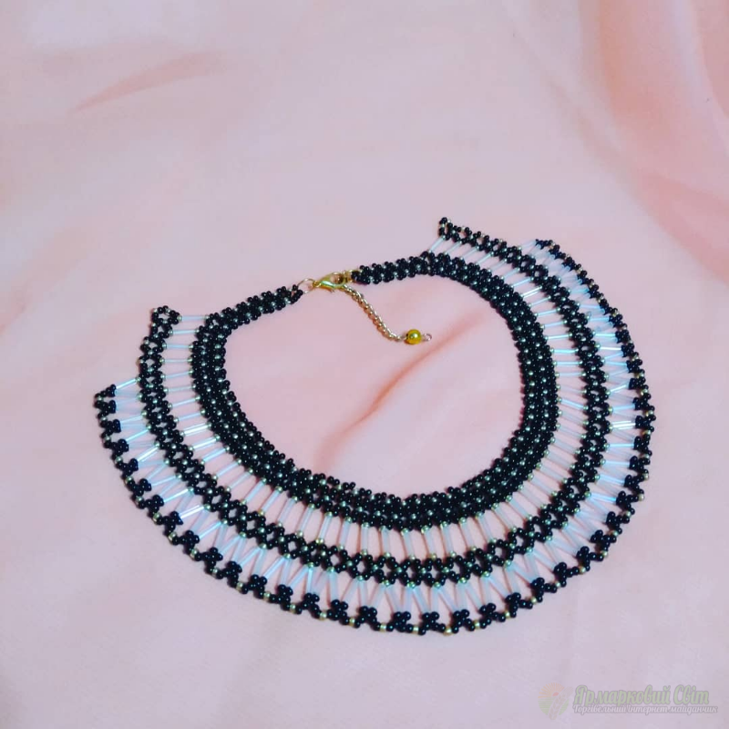 <div style=margin-left:10px><h1>Кольє "Паралель"</h1><p><a href="/catalog/bijuteriya/">Біжутерія</a> » <a href="/catalog/bijuteriya/kole--ojerele/">Кольє, намисто</a></p><i class="fa fa-map-marker"></i> Киевская область, Гнидын<br /><br /><div class="socdata"><script src="//yastatic.net/es5-shims/0.0.2/es5-shims.min.js"></script>
                                            <script src="//yastatic.net/share2/share.js"></script>
                                            <div class="ya-share2" data-services="facebook,gplus,twitter,lj,viber,whatsapp,skype" data-counter=""></div></div>