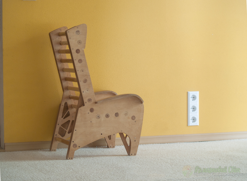 <div style=margin-left:10px><h1>детское кресло Dominate от #Tshaped</h1><p><a href="/catalog/dekor/">Декор</a> » <a href="/catalog/dekor/mebel/">Меблі</a></p><i class="fa fa-map-marker"></i> Киевская область, Киев<br /><br /><div class="socdata"><script src="//yastatic.net/es5-shims/0.0.2/es5-shims.min.js"></script>
                                            <script src="//yastatic.net/share2/share.js"></script>
                                            <div class="ya-share2" data-services="facebook,gplus,twitter,lj,viber,whatsapp,skype" data-counter=""></div></div>