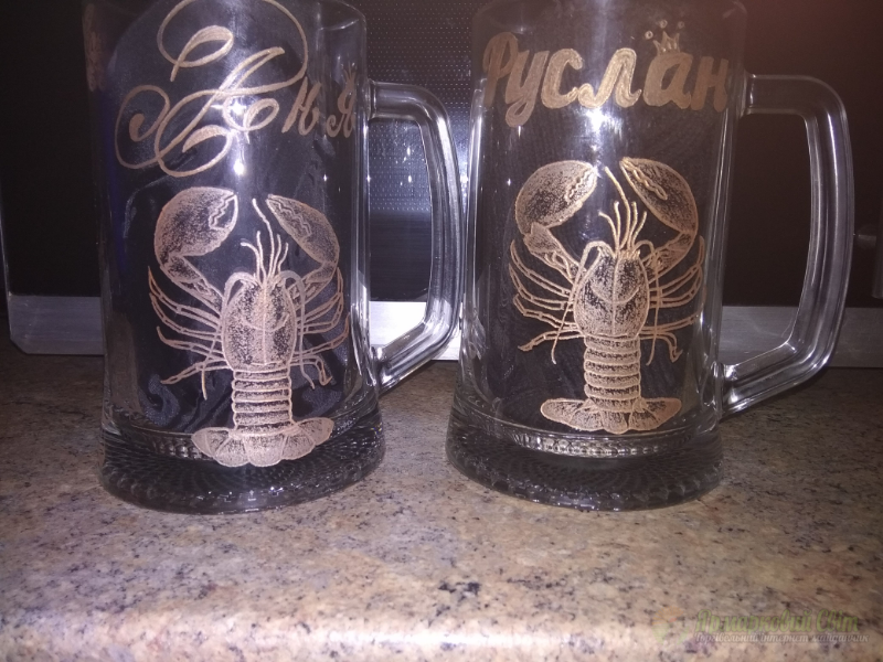 <div style=margin-left:10px><h1>Гравировка</h1><p><a href="/catalog/ukrasheniya/">Прикраси</a> » <a href="/catalog/ukrasheniya/podarki/">Подарунки</a></p><i class="fa fa-map-marker"></i> Полтавская область, Полтава<br /><br /><div class="socdata"><script src="//yastatic.net/es5-shims/0.0.2/es5-shims.min.js"></script>
                                            <script src="//yastatic.net/share2/share.js"></script>
                                            <div class="ya-share2" data-services="facebook,gplus,twitter,lj,viber,whatsapp,skype" data-counter=""></div></div>