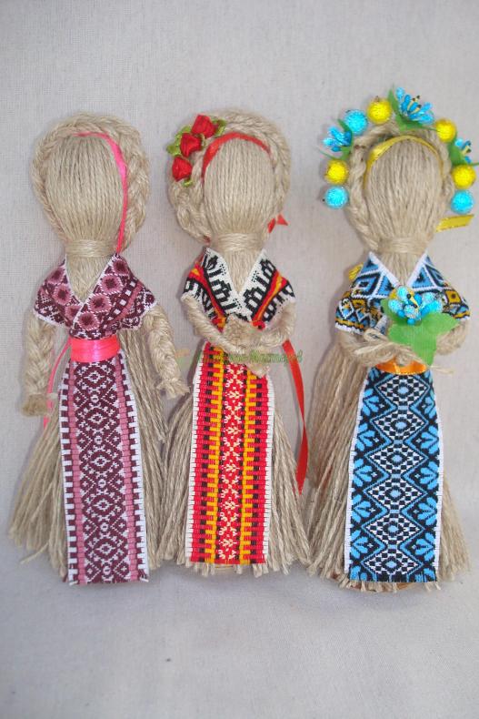 <div style=margin-left:10px><h1>Оберег в дом.Кукла-мотанка `Берегиня` (льняная нить) Оберег в дом. Подарок. 95 грн.</h1><p><a href="/catalog/podarki--suveniry/">Подарунки, сувеніри</a> » <a href="/catalog/podarki--suveniry/podarki/">Подарунки</a></p><i class="fa fa-map-marker"></i> Днепропетровская область, Днепропетровск<br /><br /><div class="socdata"><script src="//yastatic.net/es5-shims/0.0.2/es5-shims.min.js"></script>
                                            <script src="//yastatic.net/share2/share.js"></script>
                                            <div class="ya-share2" data-services="facebook,gplus,twitter,lj,viber,whatsapp,skype" data-counter=""></div></div>