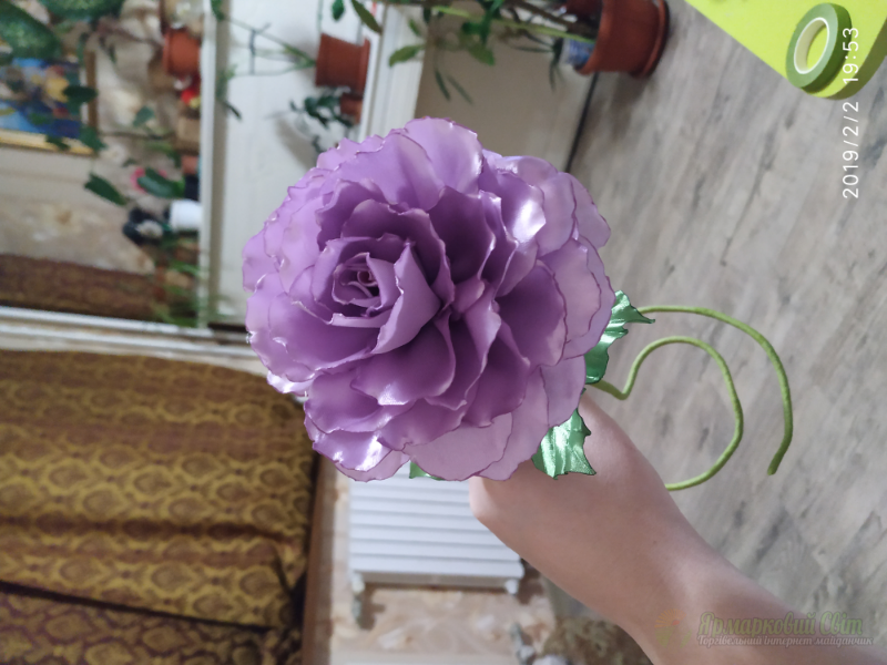 <div style=margin-left:10px><h1>Роза "солнышко"</h1><p><a href="/catalog/ukrasheniya/">Прикраси</a> » <a href="/catalog/ukrasheniya/podarki/">Подарунки</a></p><i class="fa fa-map-marker"></i> Днепропетровская область, Каменское<br /><br /><div class="socdata"><script src="//yastatic.net/es5-shims/0.0.2/es5-shims.min.js"></script>
                                            <script src="//yastatic.net/share2/share.js"></script>
                                            <div class="ya-share2" data-services="facebook,gplus,twitter,lj,viber,whatsapp,skype" data-counter=""></div></div>