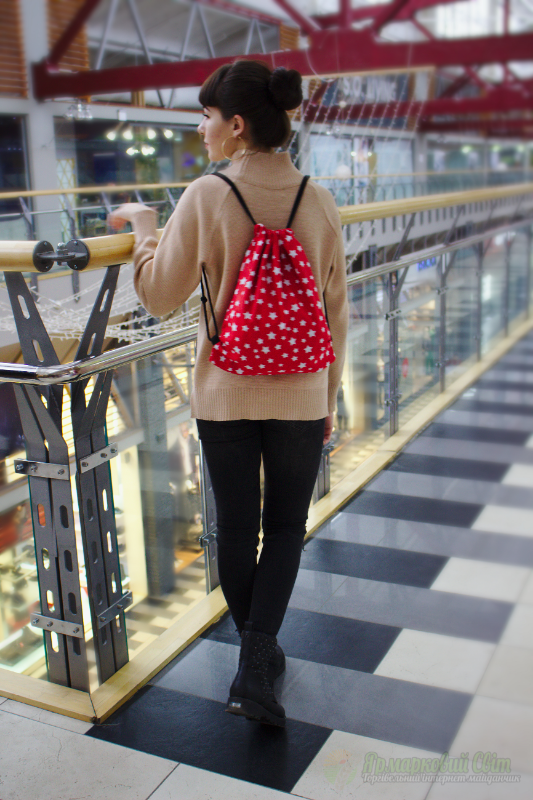 <div style=margin-left:10px><h1>Рюкзак "Суперзвезда"</h1><p><a href="/catalog/shite/">Шиття</a> » <a href="/catalog/shite/tekstilnye-aksessuary/">Текстильні аксесуари</a></p><i class="fa fa-map-marker"></i> Киевская область, Киев<br /><br /><div class="socdata"><script src="//yastatic.net/es5-shims/0.0.2/es5-shims.min.js"></script>
                                            <script src="//yastatic.net/share2/share.js"></script>
                                            <div class="ya-share2" data-services="facebook,gplus,twitter,lj,viber,whatsapp,skype" data-counter=""></div></div>