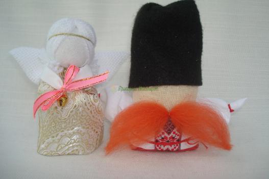 <div style=margin-left:10px><h1>Подарок для пары."Богач и "Ангелочек"</h1><p><a href="/catalog/podarki--suveniry/">Подарунки, сувеніри</a> » <a href="/catalog/podarki--suveniry/podarki/">Подарунки</a></p><i class="fa fa-map-marker"></i> Днепропетровская область, Днепропетровск<br /><br /><div class="socdata"><script src="//yastatic.net/es5-shims/0.0.2/es5-shims.min.js"></script>
                                            <script src="//yastatic.net/share2/share.js"></script>
                                            <div class="ya-share2" data-services="facebook,gplus,twitter,lj,viber,whatsapp,skype" data-counter=""></div></div>