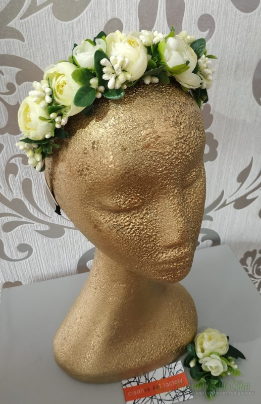 <div style=margin-left:10px><h1>Обруч с цветами эйвори Hair band from metal with ivory</h1><p><a href="/catalog/aksessuary/">Аксесуари</a> » <a href="/catalog/aksessuary/obruchi/">Обручі</a></p><i class="fa fa-map-marker"></i> Винницкая область, Винница<br /><br /><div class="socdata"><script src="//yastatic.net/es5-shims/0.0.2/es5-shims.min.js"></script>
                                            <script src="//yastatic.net/share2/share.js"></script>
                                            <div class="ya-share2" data-services="facebook,gplus,twitter,lj,viber,whatsapp,skype" data-counter=""></div></div>