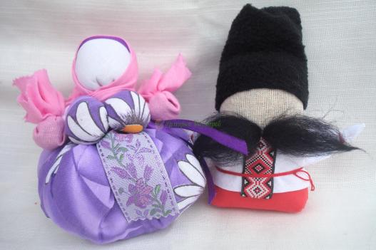 <div style=margin-left:10px><h1>Оберег-подарок для пары в дом: "Богач" и "Травница" Handmade.</h1><p><a href="/catalog/podarki--suveniry/">Подарунки, сувеніри</a> » <a href="/catalog/podarki--suveniry/podarki/">Подарунки</a></p><i class="fa fa-map-marker"></i> Днепропетровская область, Днепропетровск<br /><br /><div class="socdata"><script src="//yastatic.net/es5-shims/0.0.2/es5-shims.min.js"></script>
                                            <script src="//yastatic.net/share2/share.js"></script>
                                            <div class="ya-share2" data-services="facebook,gplus,twitter,lj,viber,whatsapp,skype" data-counter=""></div></div>