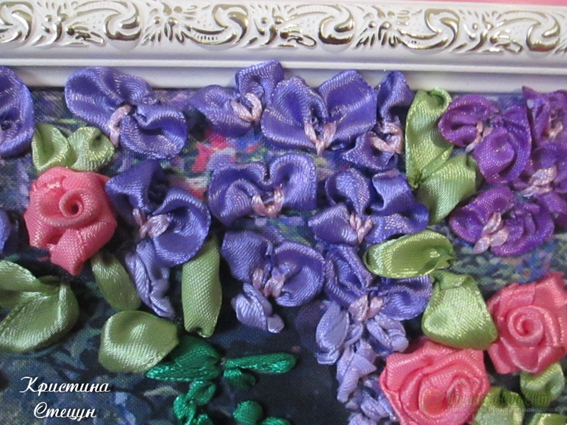 <div style=margin-left:10px><h1>Вышивка лентами </h1><p><a href="/catalog/kartiny/">Картини</a> » <a href="/catalog/kartiny/vyshitye/">Вишиті</a></p><i class="fa fa-map-marker"></i> Запорожская область, Мелитополь<br /><br /><div class="socdata"><script src="//yastatic.net/es5-shims/0.0.2/es5-shims.min.js"></script>
                                            <script src="//yastatic.net/share2/share.js"></script>
                                            <div class="ya-share2" data-services="facebook,gplus,twitter,lj,viber,whatsapp,skype" data-counter=""></div></div>