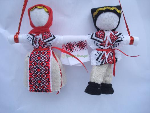 <div style=margin-left:10px><h1>Оберег "Неразлучники" Подарок в дом. Кукла-мотанка.</h1><p><a href="/catalog/podarki--suveniry/">Подарунки, сувеніри</a> » <a href="/catalog/podarki--suveniry/podarki/">Подарунки</a></p><i class="fa fa-map-marker"></i> Днепропетровская область, Днепропетровск<br /><br /><div class="socdata"><script src="//yastatic.net/es5-shims/0.0.2/es5-shims.min.js"></script>
                                            <script src="//yastatic.net/share2/share.js"></script>
                                            <div class="ya-share2" data-services="facebook,gplus,twitter,lj,viber,whatsapp,skype" data-counter=""></div></div>