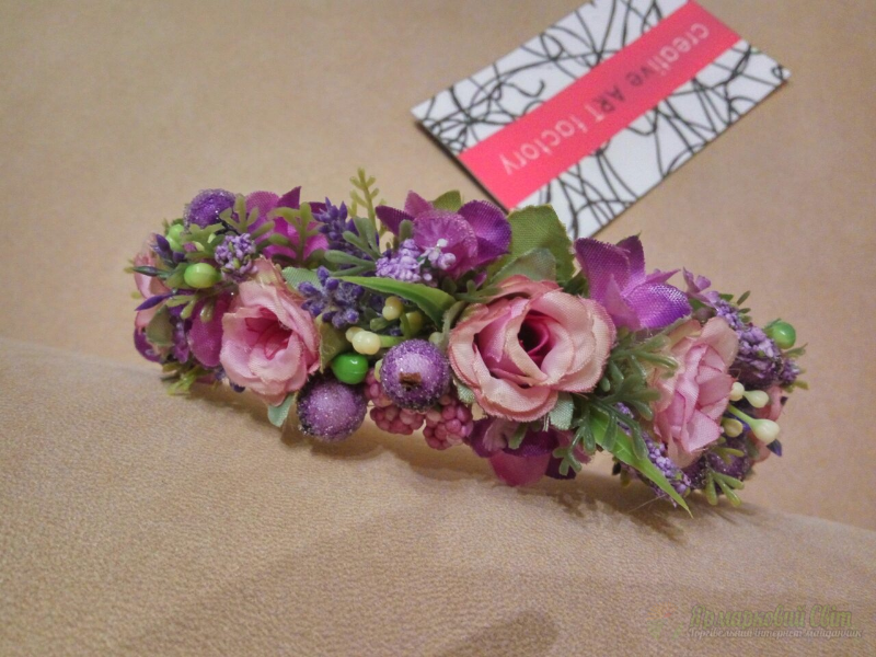 <div style=margin-left:10px><h1>Веночек с цветами. Обруч с цветами фиолетовый сиреневый розовый</h1><p><a href="/catalog/aksessuary/">Аксесуари</a> » <a href="/catalog/aksessuary/obruchi/">Обручі</a></p><i class="fa fa-map-marker"></i> Винницкая область, Винница<br /><br /><div class="socdata"><script src="//yastatic.net/es5-shims/0.0.2/es5-shims.min.js"></script>
                                            <script src="//yastatic.net/share2/share.js"></script>
                                            <div class="ya-share2" data-services="facebook,gplus,twitter,lj,viber,whatsapp,skype" data-counter=""></div></div>