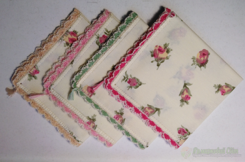 <div style=margin-left:10px><h1>Дамский платочек (набор 4 шт)</h1><p><a href="/catalog/shite/">Шиття</a> » <a href="/catalog/shite/tekstilnye-aksessuary/">Текстильні аксесуари</a></p><i class="fa fa-map-marker"></i> Донецкая область, Доброполье<br /><br /><div class="socdata"><script src="//yastatic.net/es5-shims/0.0.2/es5-shims.min.js"></script>
                                            <script src="//yastatic.net/share2/share.js"></script>
                                            <div class="ya-share2" data-services="facebook,gplus,twitter,lj,viber,whatsapp,skype" data-counter=""></div></div>