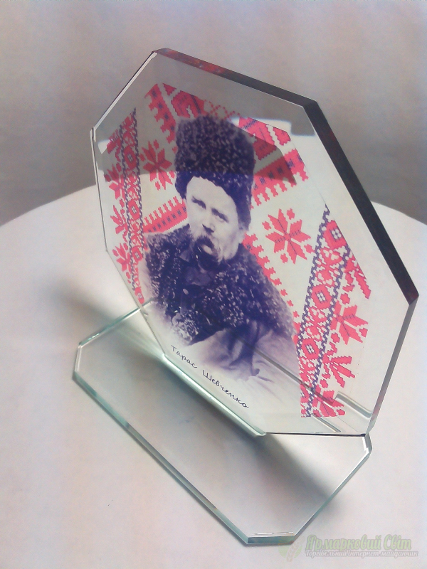 <div style=margin-left:10px><h1>Фотокристаллы ручной работы </h1><p><a href="/catalog/podarki--suveniry/">Подарунки, сувеніри</a> » <a href="/catalog/podarki--suveniry/suveniry/">Сувеніри</a></p><i class="fa fa-map-marker"></i> Сумская область, Сумы<br /><br /><div class="socdata"><script src="//yastatic.net/es5-shims/0.0.2/es5-shims.min.js"></script>
                                            <script src="//yastatic.net/share2/share.js"></script>
                                            <div class="ya-share2" data-services="facebook,gplus,twitter,lj,viber,whatsapp,skype" data-counter=""></div></div>