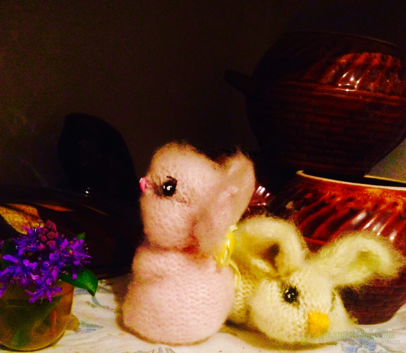 <div style=margin-left:10px><h1>Пасхальные кролики</h1><p><a href="/catalog/igrushki/">Iграшки</a> » <a href="/catalog/igrushki/myagkie/">М'які</a></p><i class="fa fa-map-marker"></i> Черкасская область, Каменка<br /><br /><div class="socdata"><script src="//yastatic.net/es5-shims/0.0.2/es5-shims.min.js"></script>
                                            <script src="//yastatic.net/share2/share.js"></script>
                                            <div class="ya-share2" data-services="facebook,gplus,twitter,lj,viber,whatsapp,skype" data-counter=""></div></div>