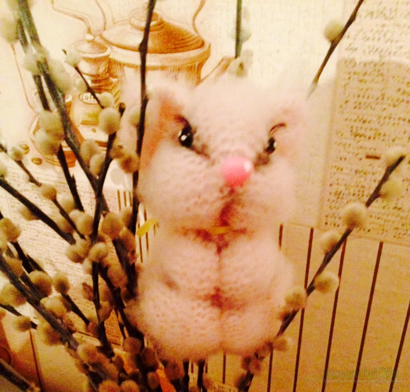 <div style=margin-left:10px><h1>Пасхальные кролики</h1><p><a href="/catalog/igrushki/">Iграшки</a> » <a href="/catalog/igrushki/myagkie/">М'які</a></p><i class="fa fa-map-marker"></i> Черкасская область, Каменка<br /><br /><div class="socdata"><script src="//yastatic.net/es5-shims/0.0.2/es5-shims.min.js"></script>
                                            <script src="//yastatic.net/share2/share.js"></script>
                                            <div class="ya-share2" data-services="facebook,gplus,twitter,lj,viber,whatsapp,skype" data-counter=""></div></div>