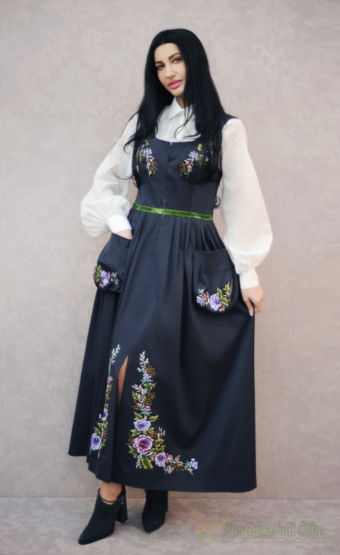 <div style=margin-left:10px><h1>Вышитый костюм "Славянская роскошь" комплект в этно-стиле </h1><p><a href="/catalog/shite/">Шиття</a> » <a href="/catalog/shite/shite--odejda/">Шиття, одяг</a></p><i class="fa fa-map-marker"></i> Винницкая область, Винница<br /><br /><div class="socdata"><script src="//yastatic.net/es5-shims/0.0.2/es5-shims.min.js"></script>
                                            <script src="//yastatic.net/share2/share.js"></script>
                                            <div class="ya-share2" data-services="facebook,gplus,twitter,lj,viber,whatsapp,skype" data-counter=""></div></div>