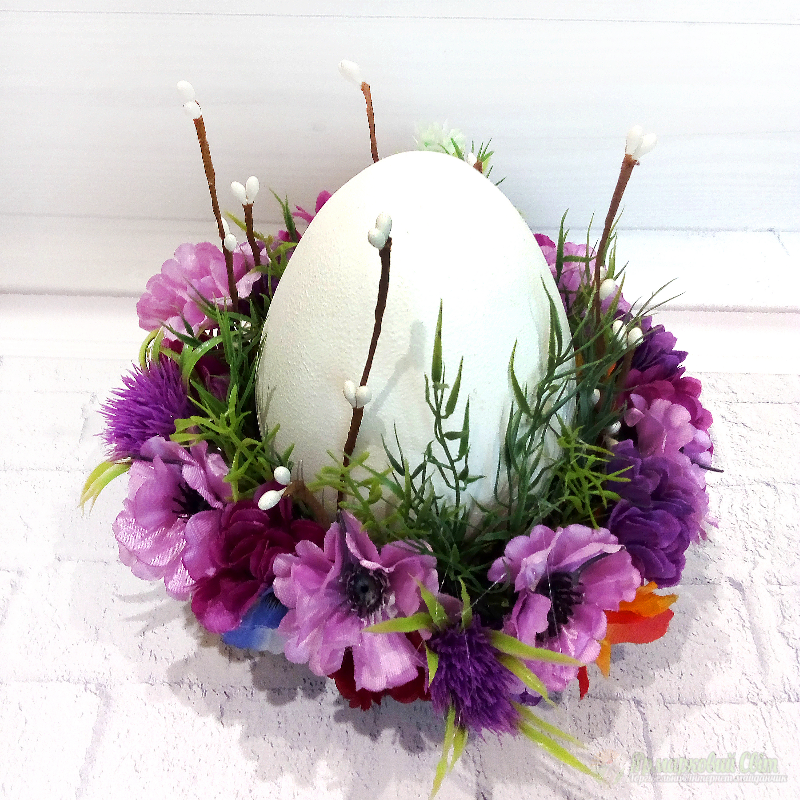 <div style=margin-left:10px><h1>Большое сувенирное яйцо на спиле дерева Пасхальный декор и подарок Ручная работа</h1><p><a href="/catalog/dekor/">Декор</a> » <a href="/catalog/dekor/drugoe/">Iнше</a></p><i class="fa fa-map-marker"></i> Донецкая область, Мариуполь<br /><br /><div class="socdata"><script src="//yastatic.net/es5-shims/0.0.2/es5-shims.min.js"></script>
                                            <script src="//yastatic.net/share2/share.js"></script>
                                            <div class="ya-share2" data-services="facebook,gplus,twitter,lj,viber,whatsapp,skype" data-counter=""></div></div>