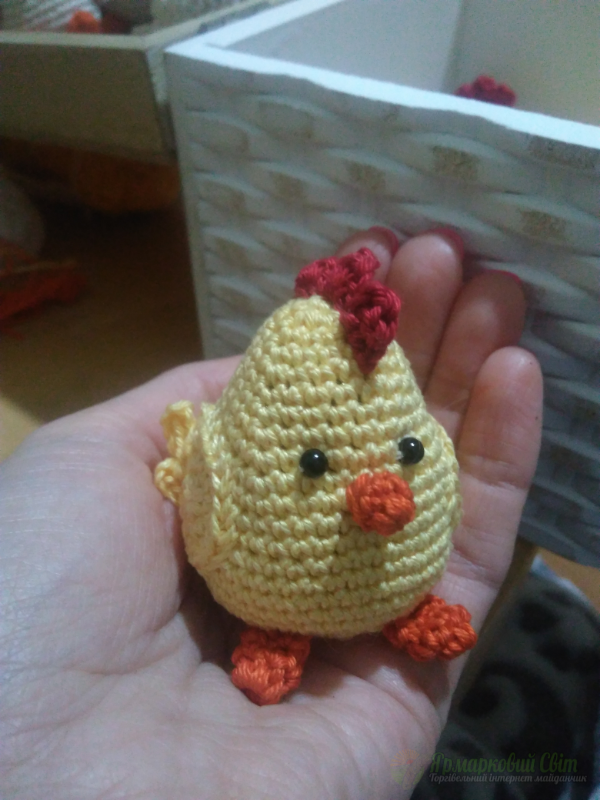 <div style=margin-left:10px><h1>пасхальная курочка</h1><p><a href="/catalog/podarki--suveniry/">Подарунки, сувеніри</a> » <a href="/catalog/podarki--suveniry/suveniry/">Сувеніри</a></p><i class="fa fa-map-marker"></i> Днепропетровская область, Днепропетровск<br /><br /><div class="socdata"><script src="//yastatic.net/es5-shims/0.0.2/es5-shims.min.js"></script>
                                            <script src="//yastatic.net/share2/share.js"></script>
                                            <div class="ya-share2" data-services="facebook,gplus,twitter,lj,viber,whatsapp,skype" data-counter=""></div></div>